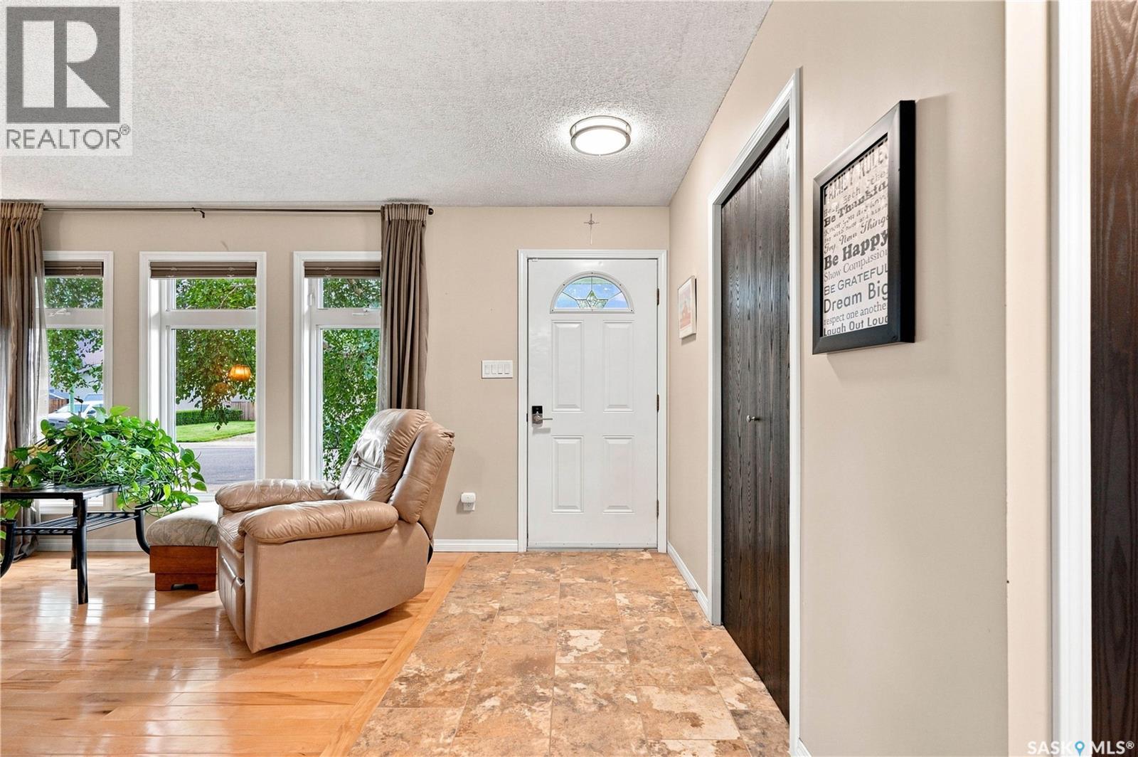 510 4th STREET W, Warman — photo 2