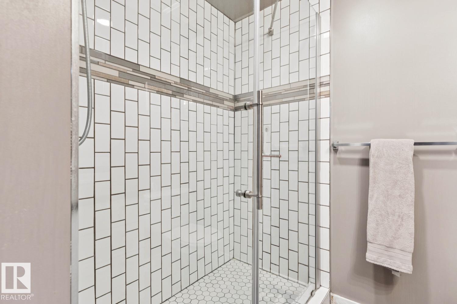 1194 KNOTTWOOD RD E NW - Image 26