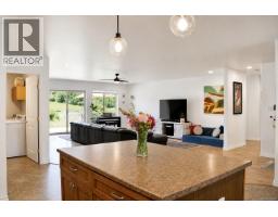 Kitchen - 9351 Central Lake Rd, Port Alberni, BC V9Y8Z1 Photo 8