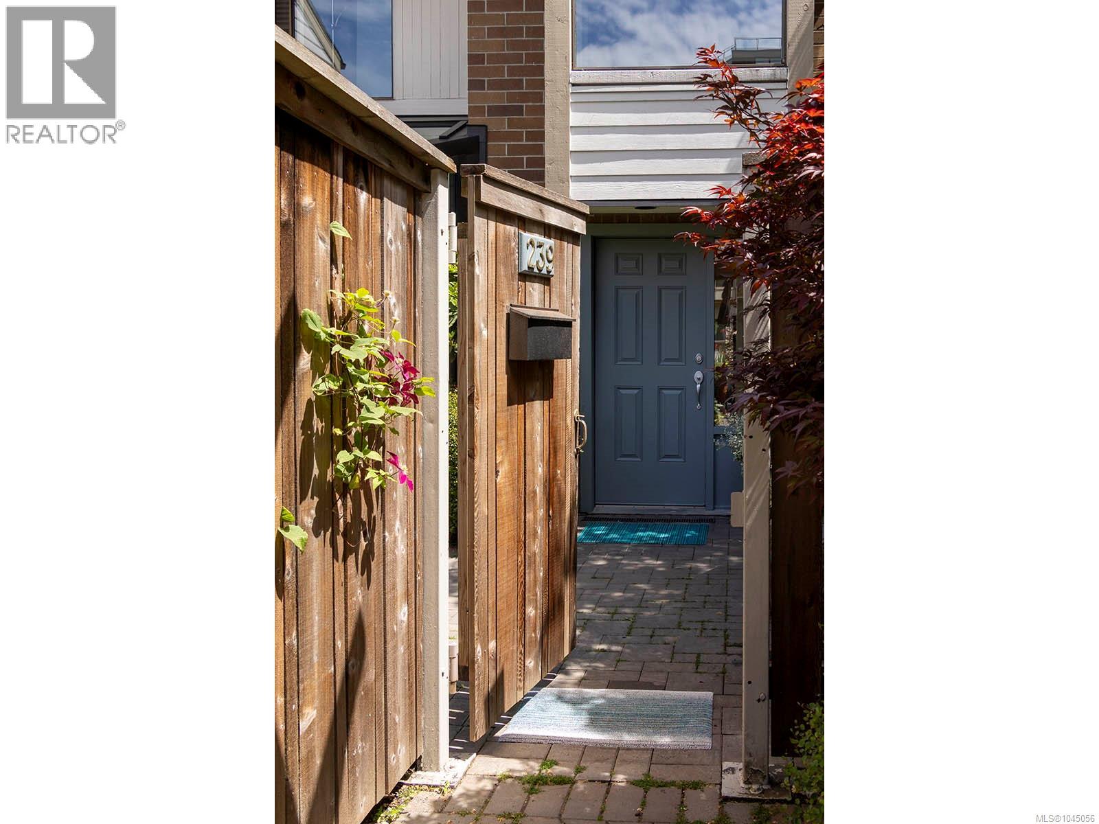 239 Belleville St - 2