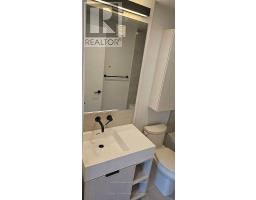 1702 - 108 Peter Street, Toronto, ON M5V2G7 Photo 14