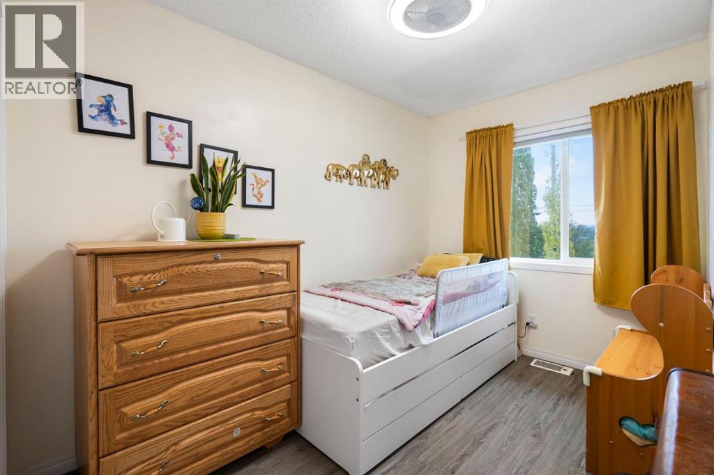 7865 24 Street SE - Image 16