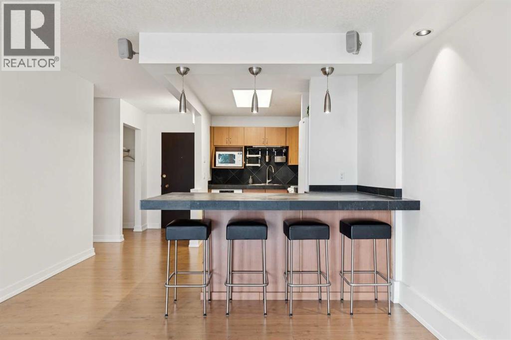 #204 328 Cedar Crescent SW - Image 13