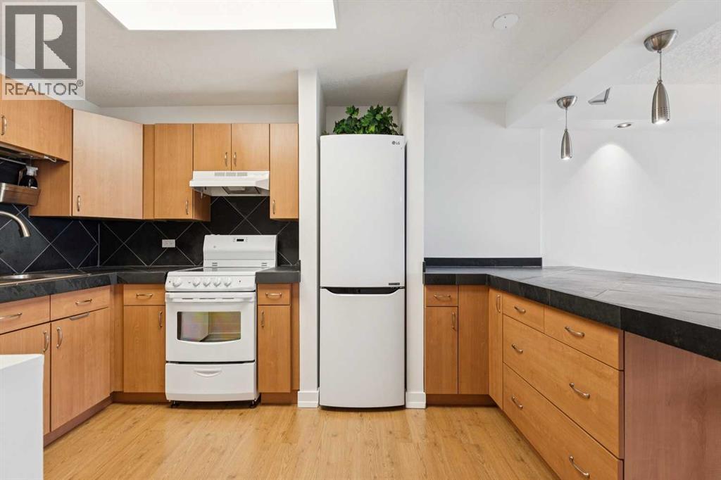 #204 328 Cedar Crescent SW - Image 9