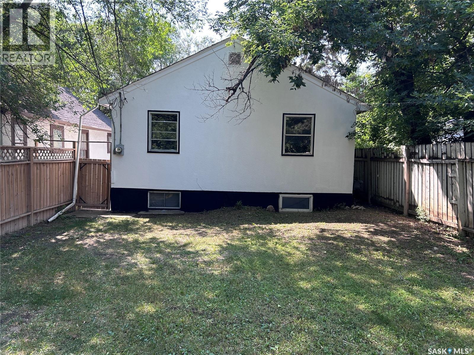 606 Balmoral STREET - 22