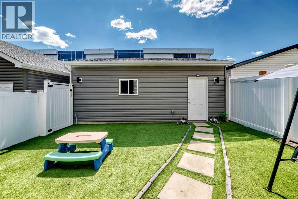 673 Livingston Way NE - 30
