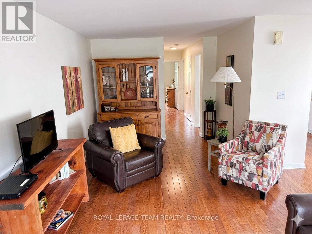 50D FIFTH STREET W - Image 6