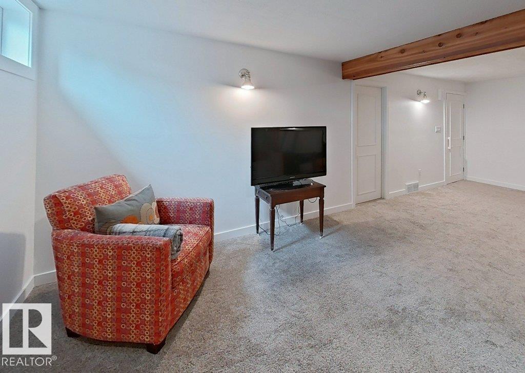 2725 104A ST NW - 24