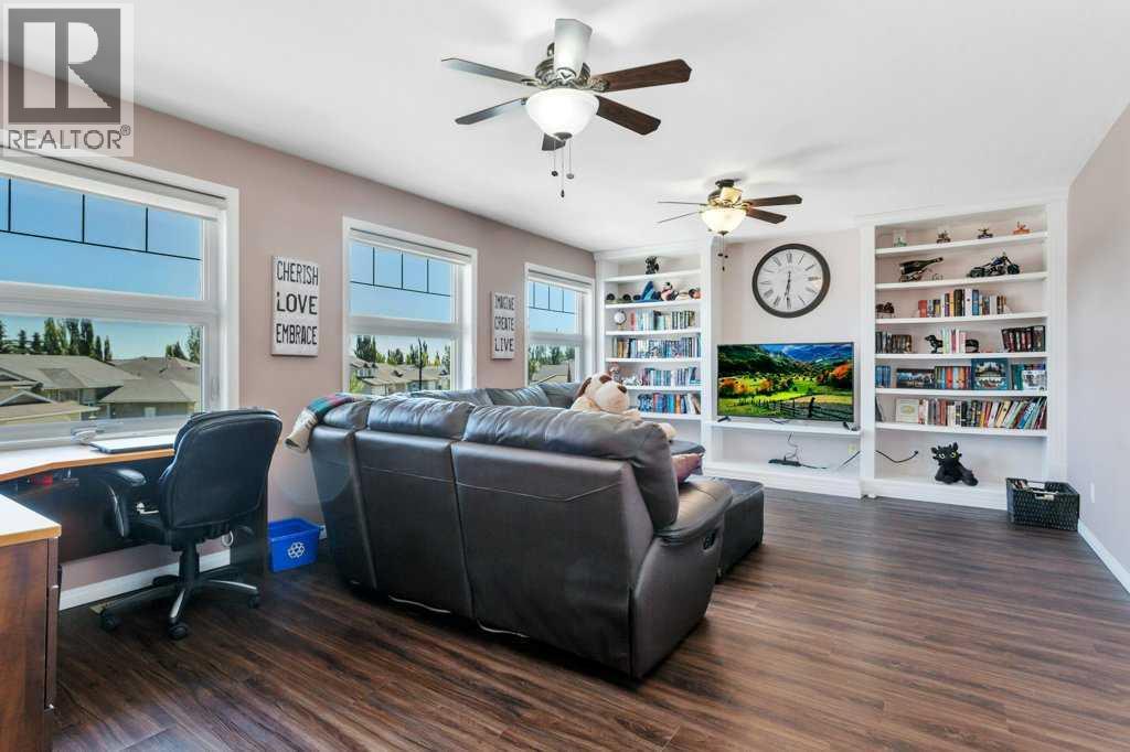 19 Lougheed Close - Photo 17