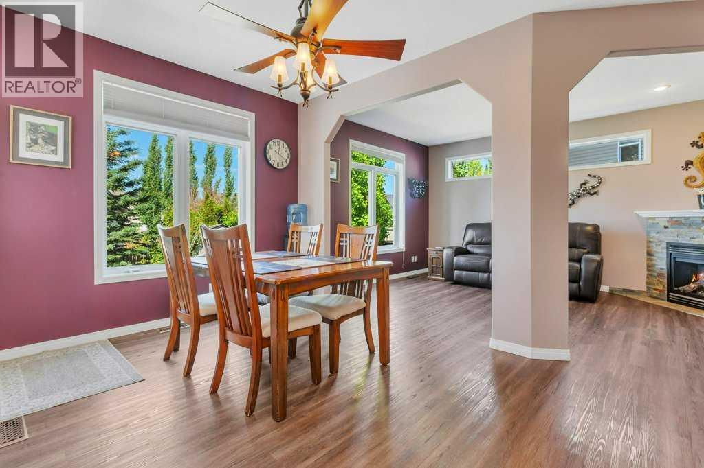19 Lougheed Close - Photo 11
