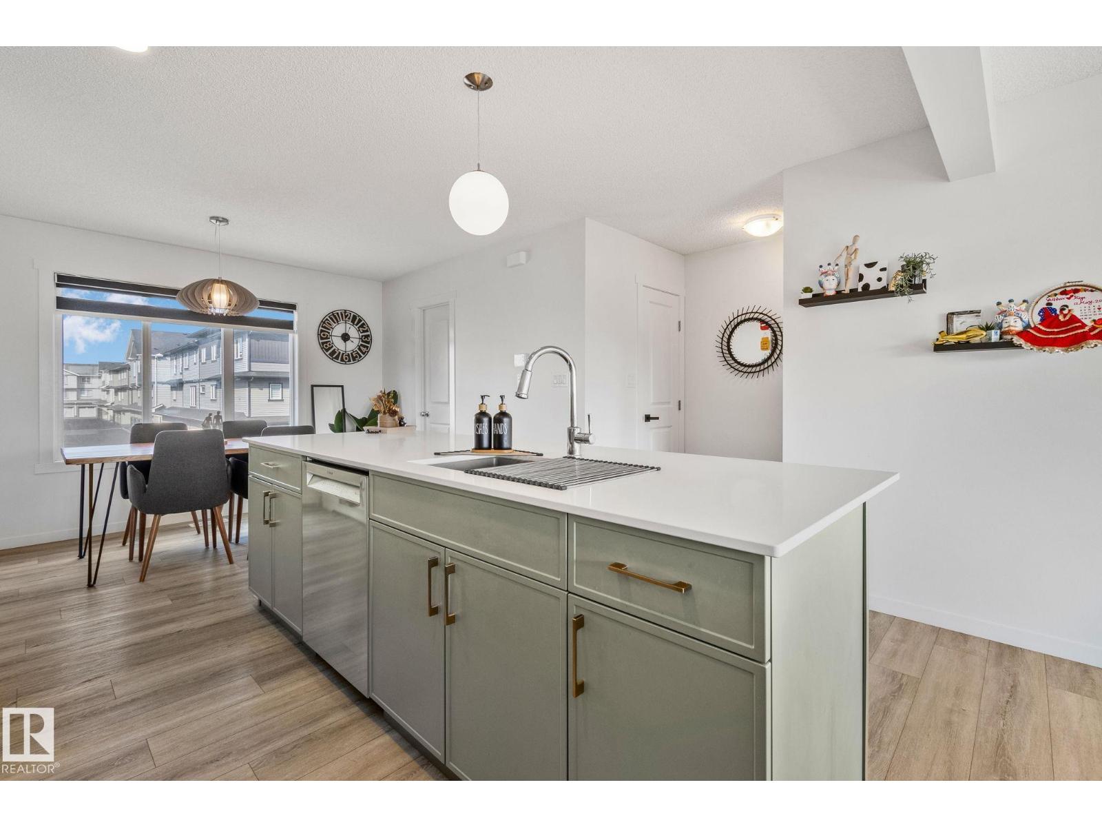 #60A 1530 TAMARACK BV NW - Image 7