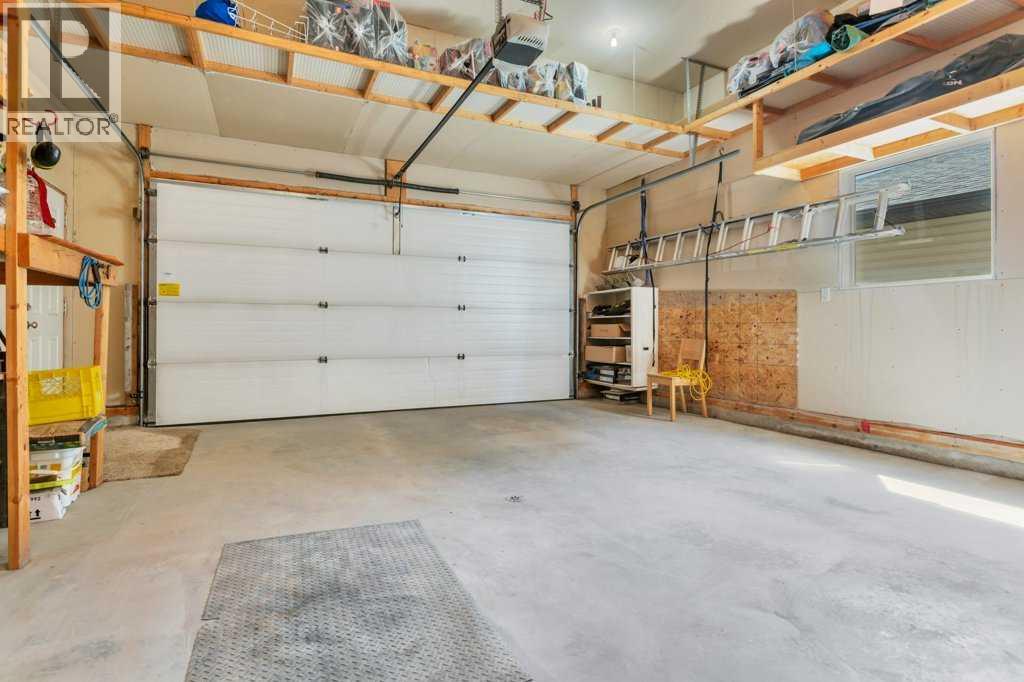 19 Lougheed Close - Photo 34