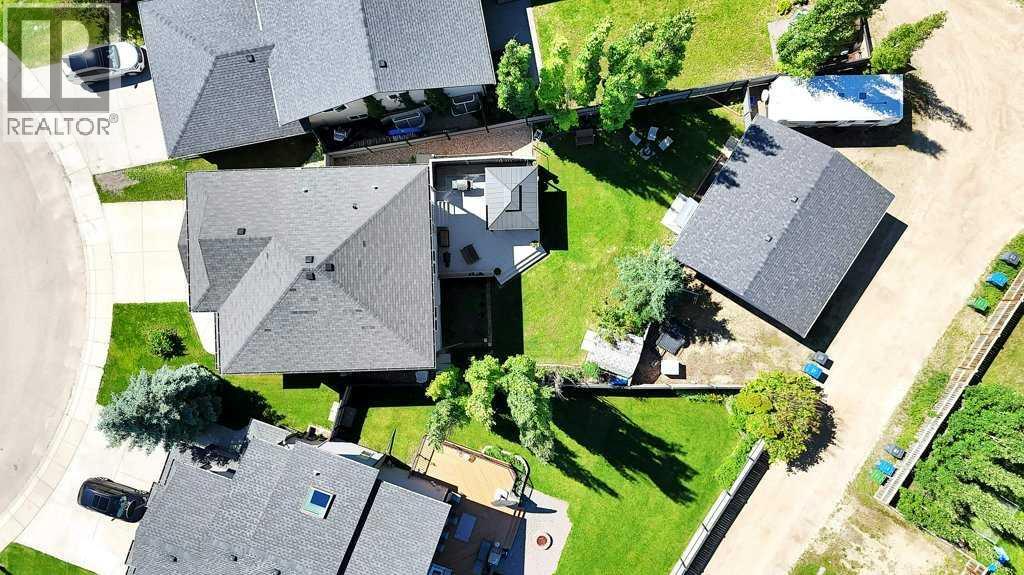 19 Lougheed Close - Photo 44