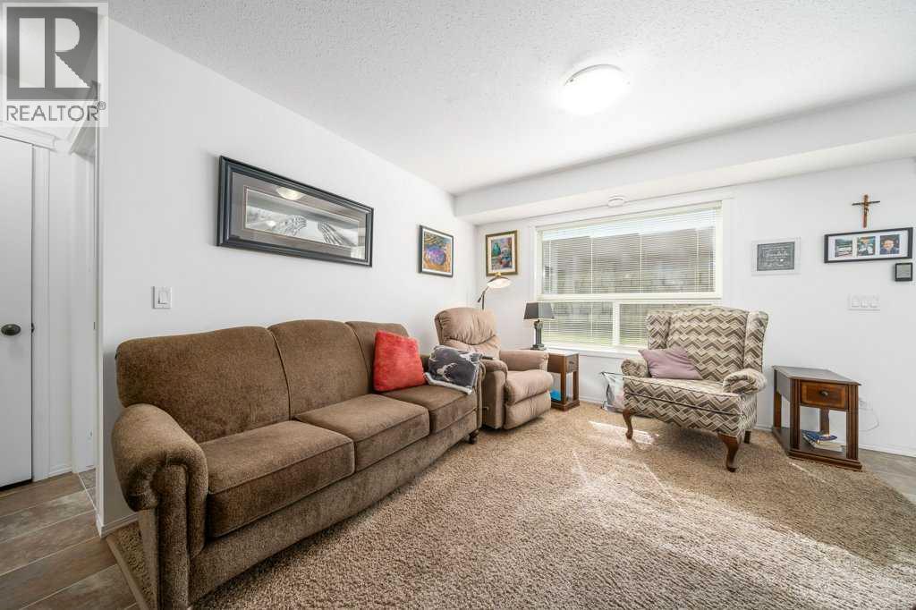 125 Southlands Pointe SE - Image 6