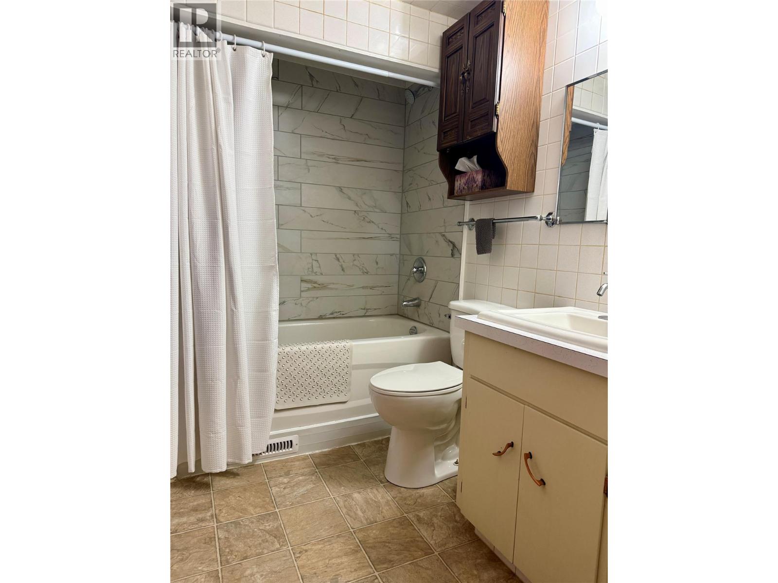 1513 108 Avenue - Image 14