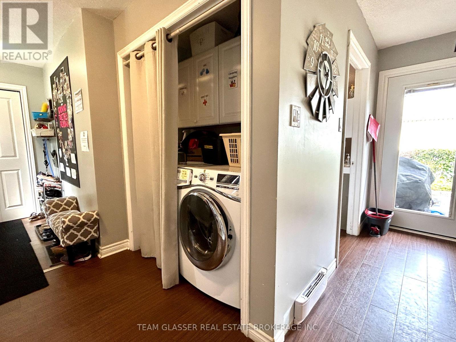 274 BLACKACRES BOULEVARD - 30