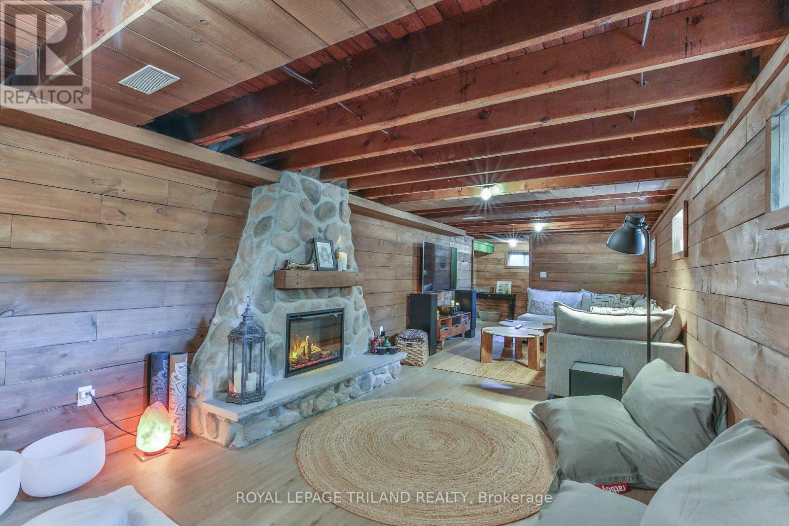 190 TAYLOR STREET - 33