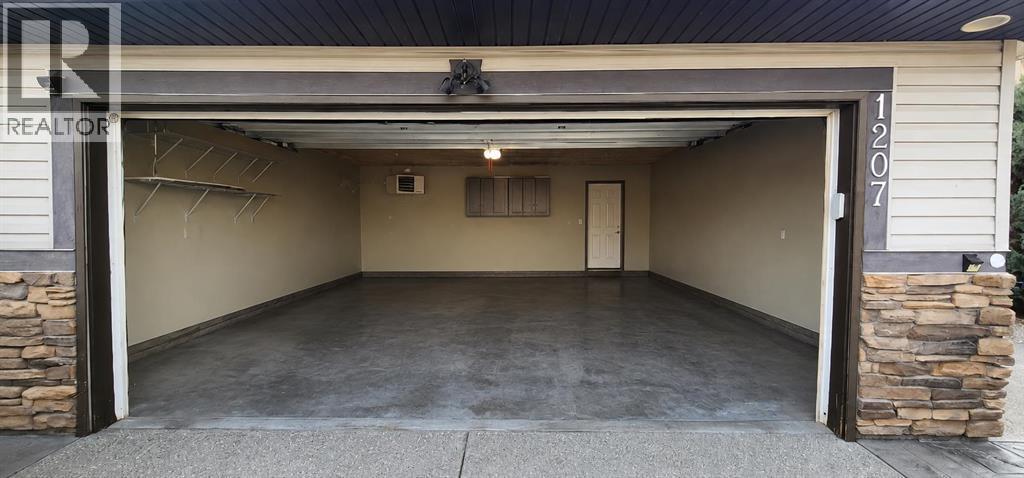 1207 Westmount Drive - 48