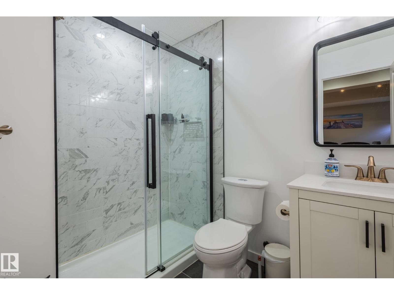1747 HAMMOND CR NW - 32