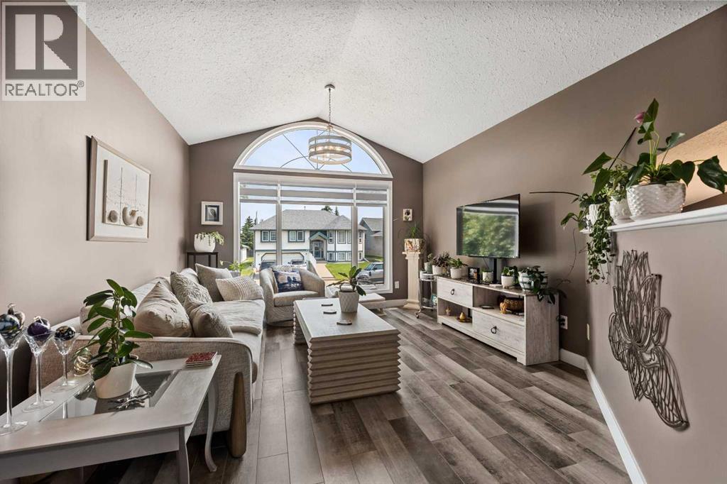 4726 44  Street - Image 11