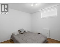 Living room - 355 Pemberton Terrace, Kamloops, BC V2C1T2 Photo 14