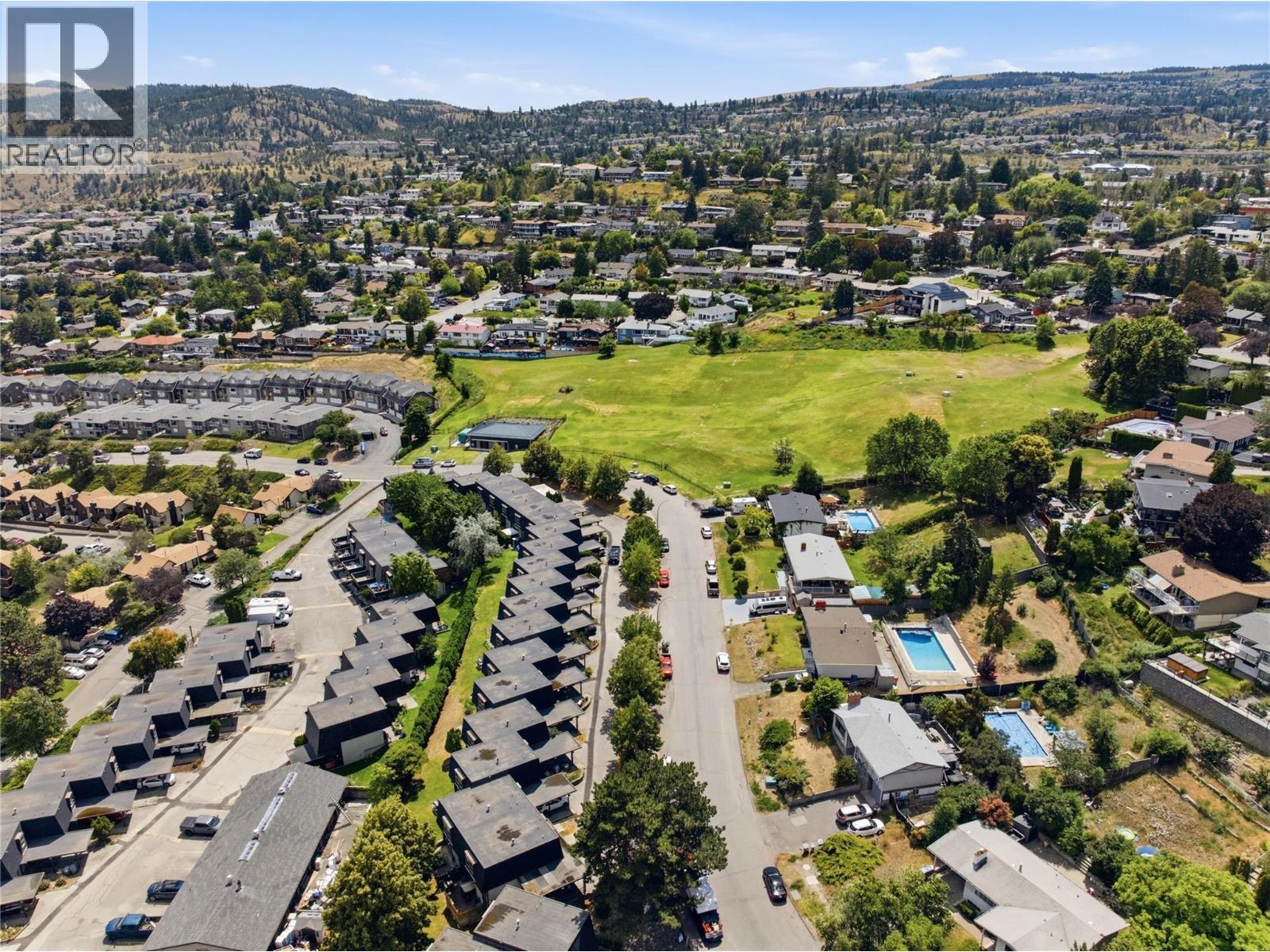 355 Pemberton Terrace - 42