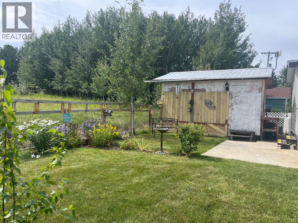 25, 5235 50 Street - 11