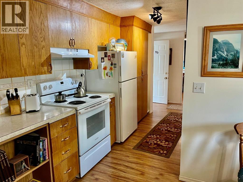 25, 5235 50 Street - 22