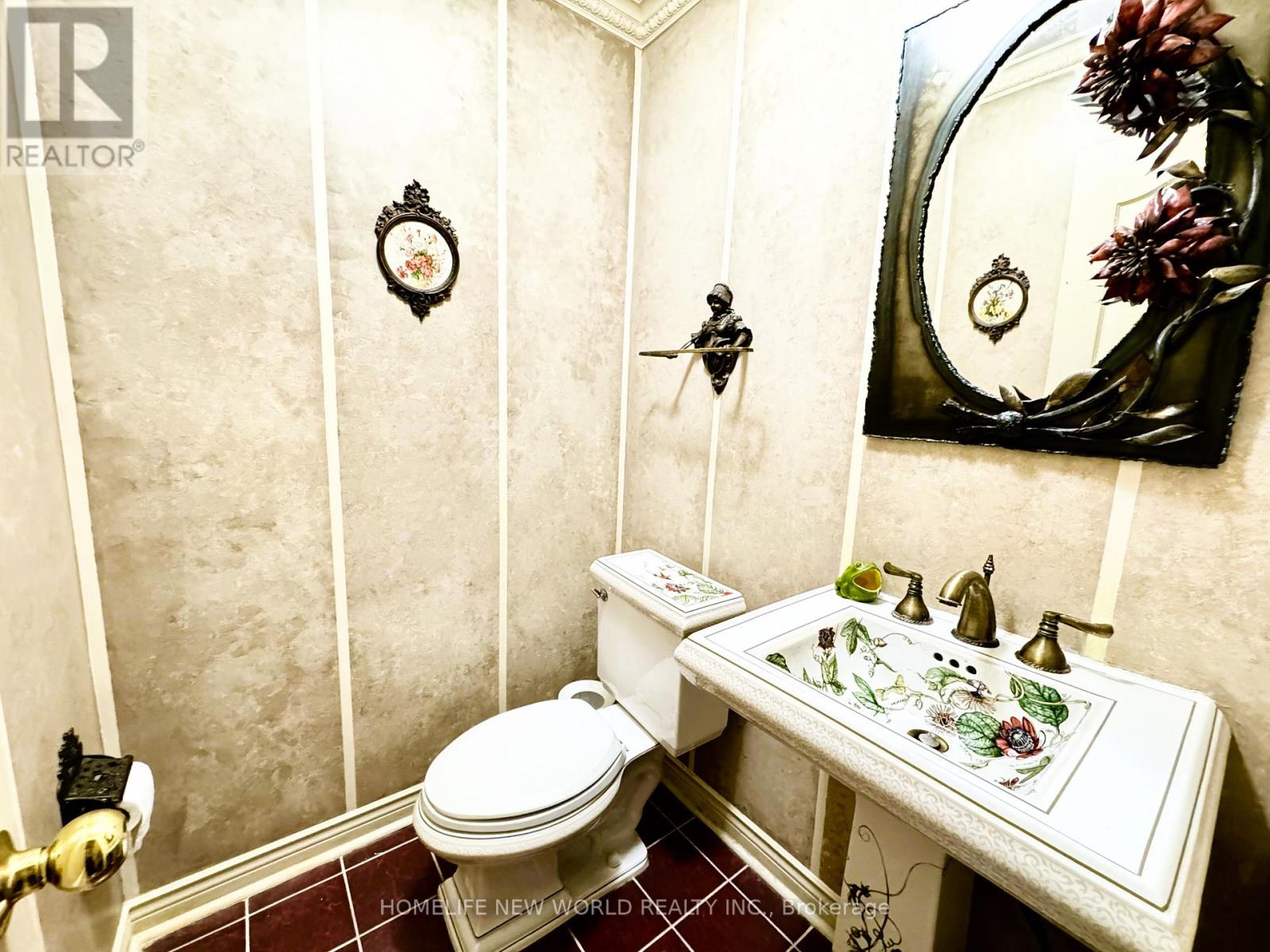 2326 YORKTOWN CIRCLE - 28