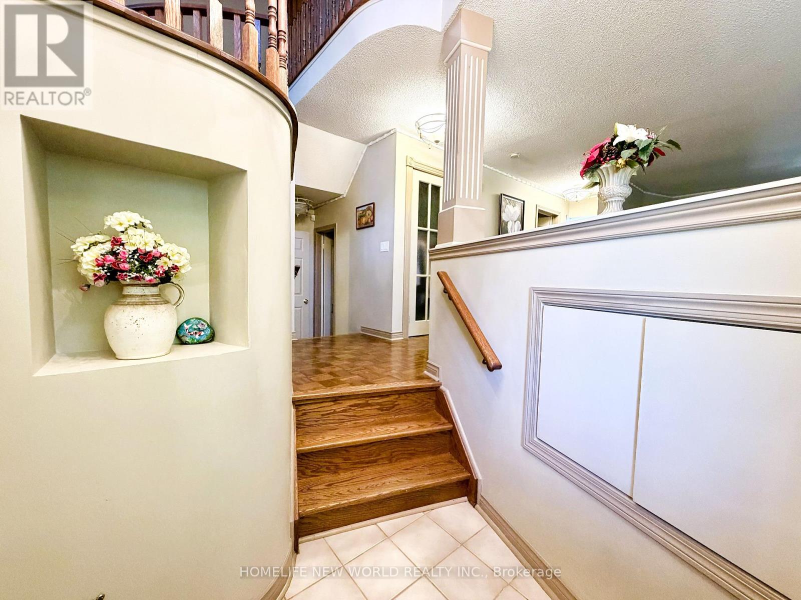 2326 YORKTOWN CIRCLE - 5