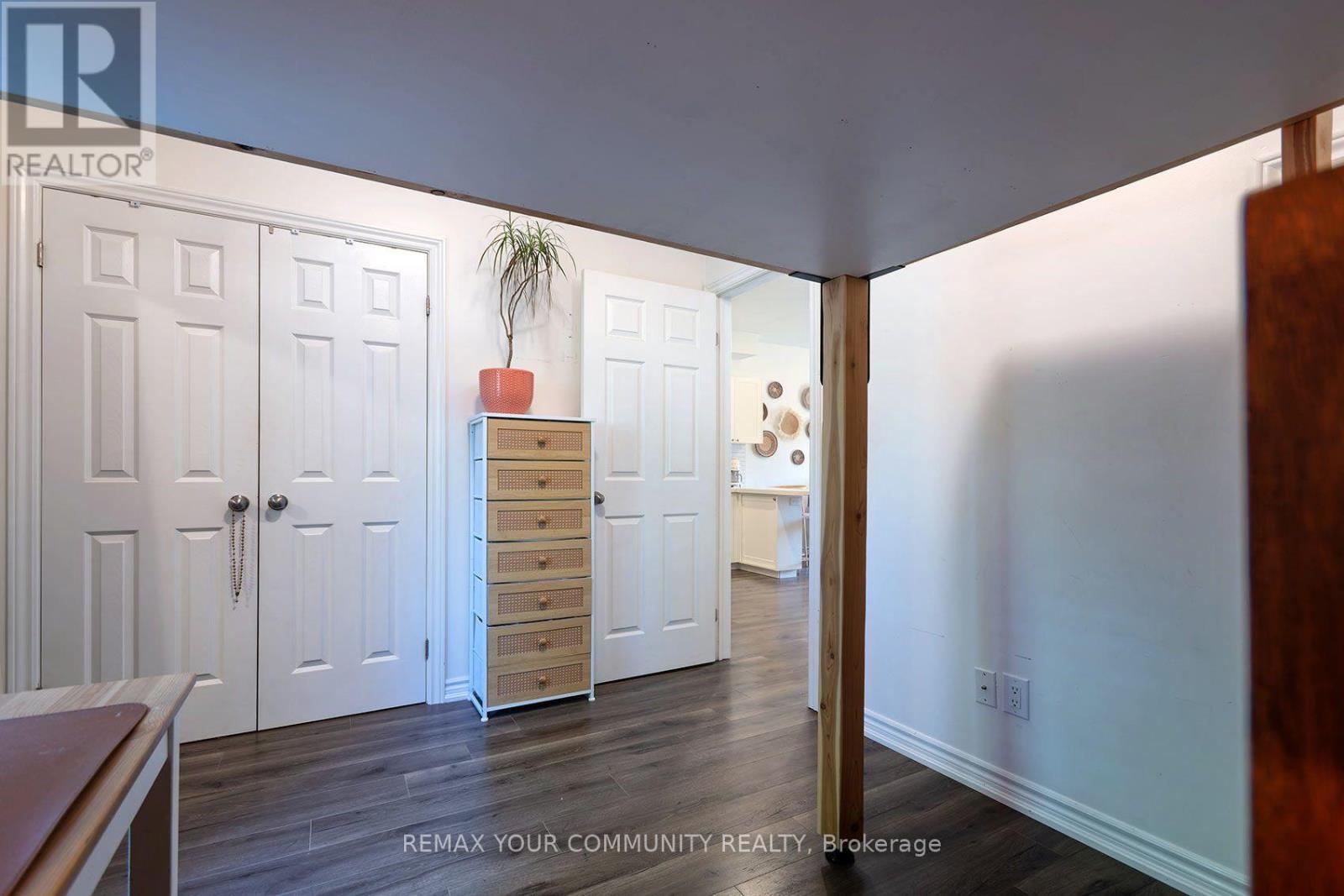 #6B 164 HEIMAN STREET - 16