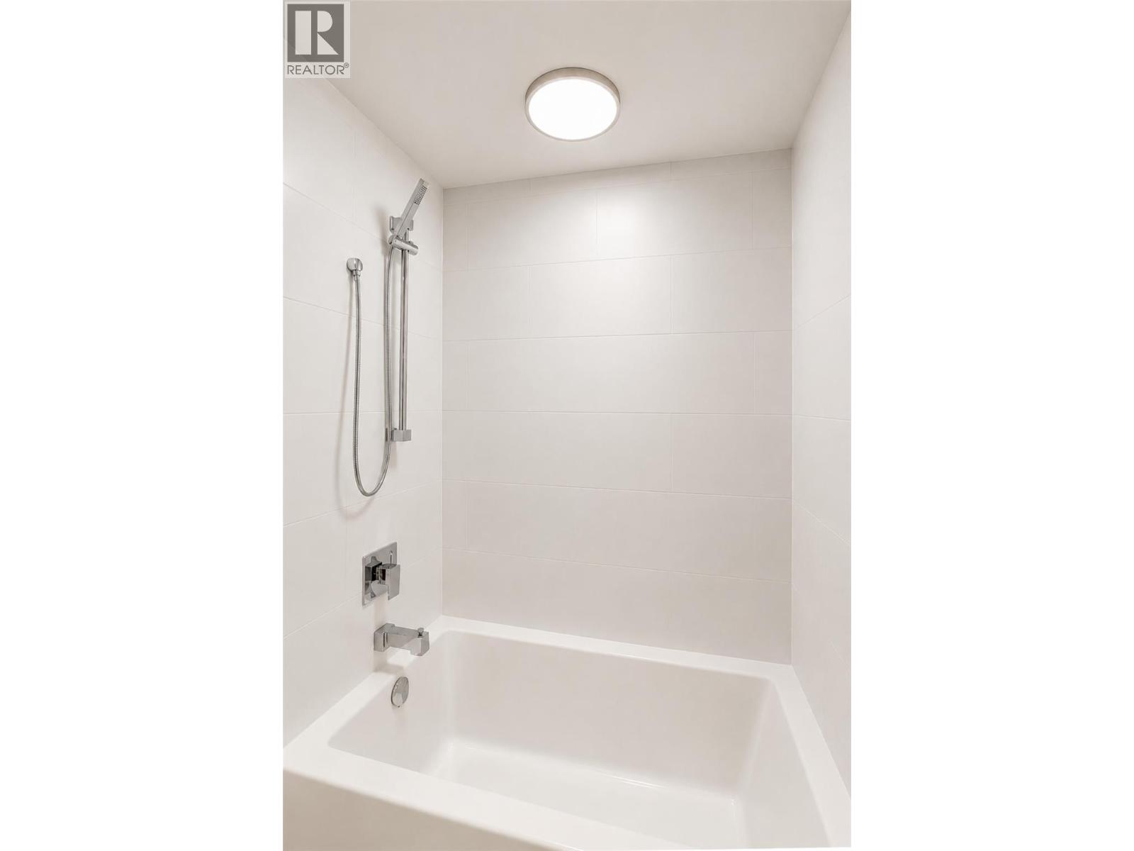 #201 1380 Pridham Avenue - 7