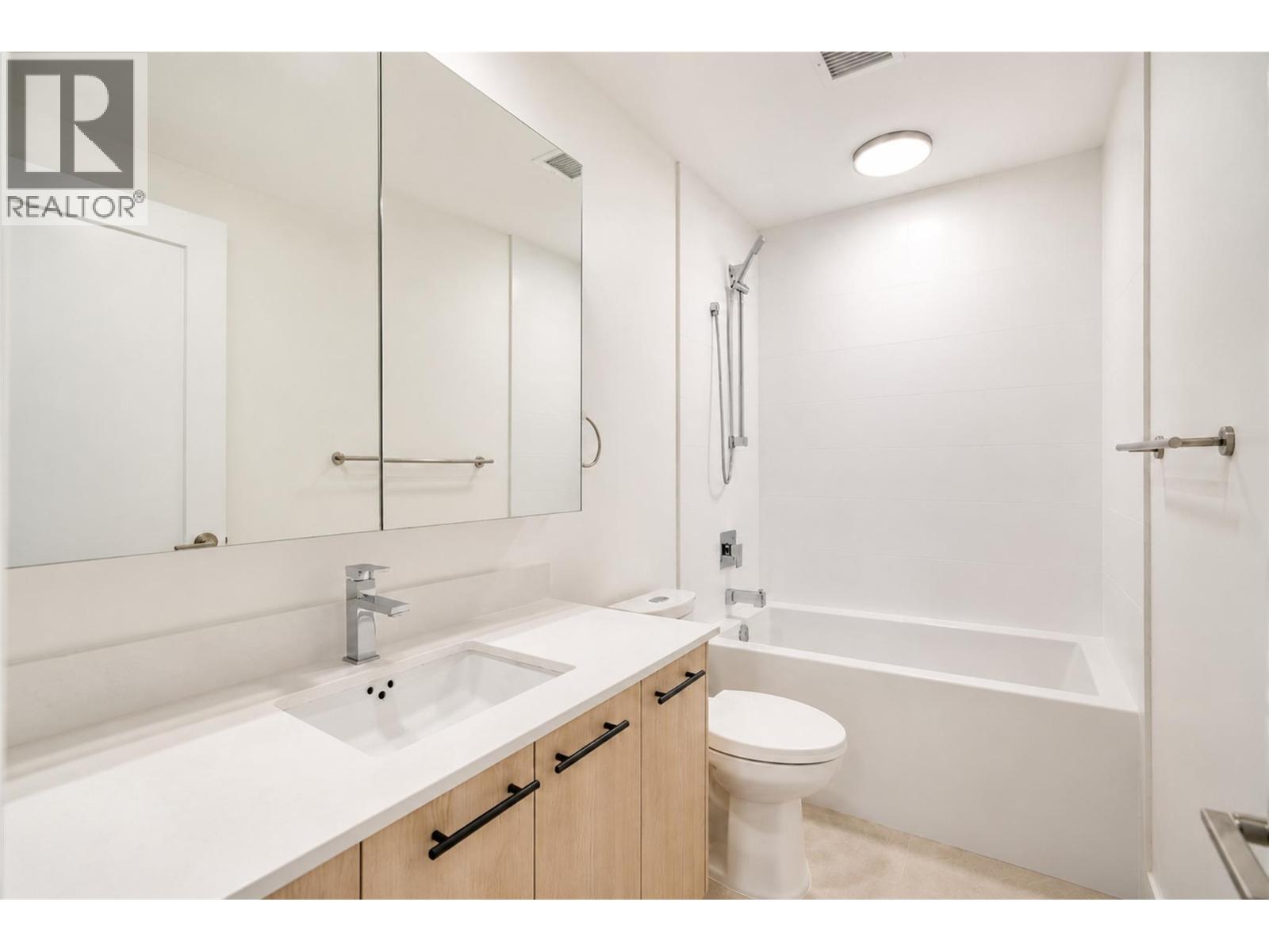 #201 1380 Pridham Avenue - 6