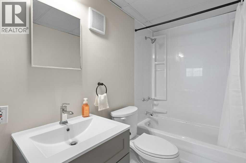 202 Willowbrook Close NW - Image 26