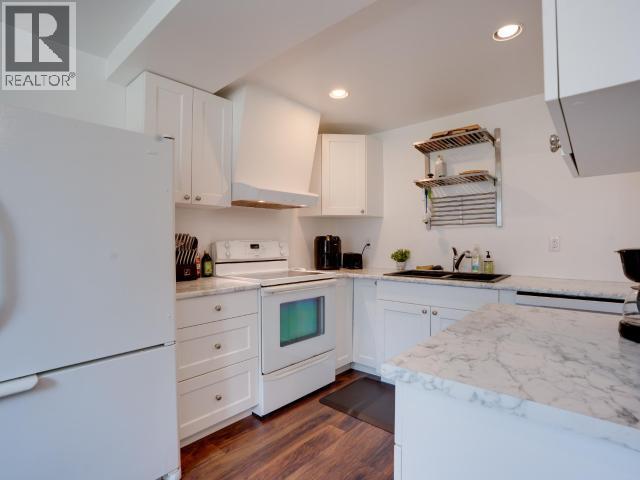 4535 FERNWOOD AVE - Image 24