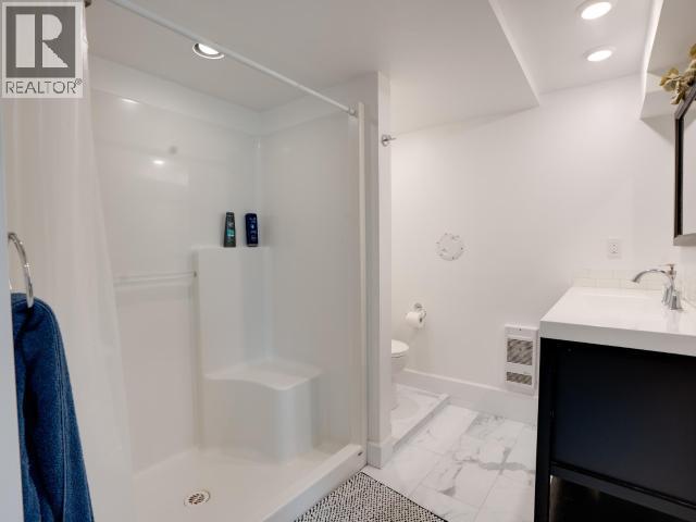 4535 FERNWOOD AVE - 37