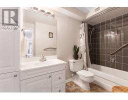 1402 - 415 Greenview Avenue, Ottawa, ON K2B8G5 Photo 17