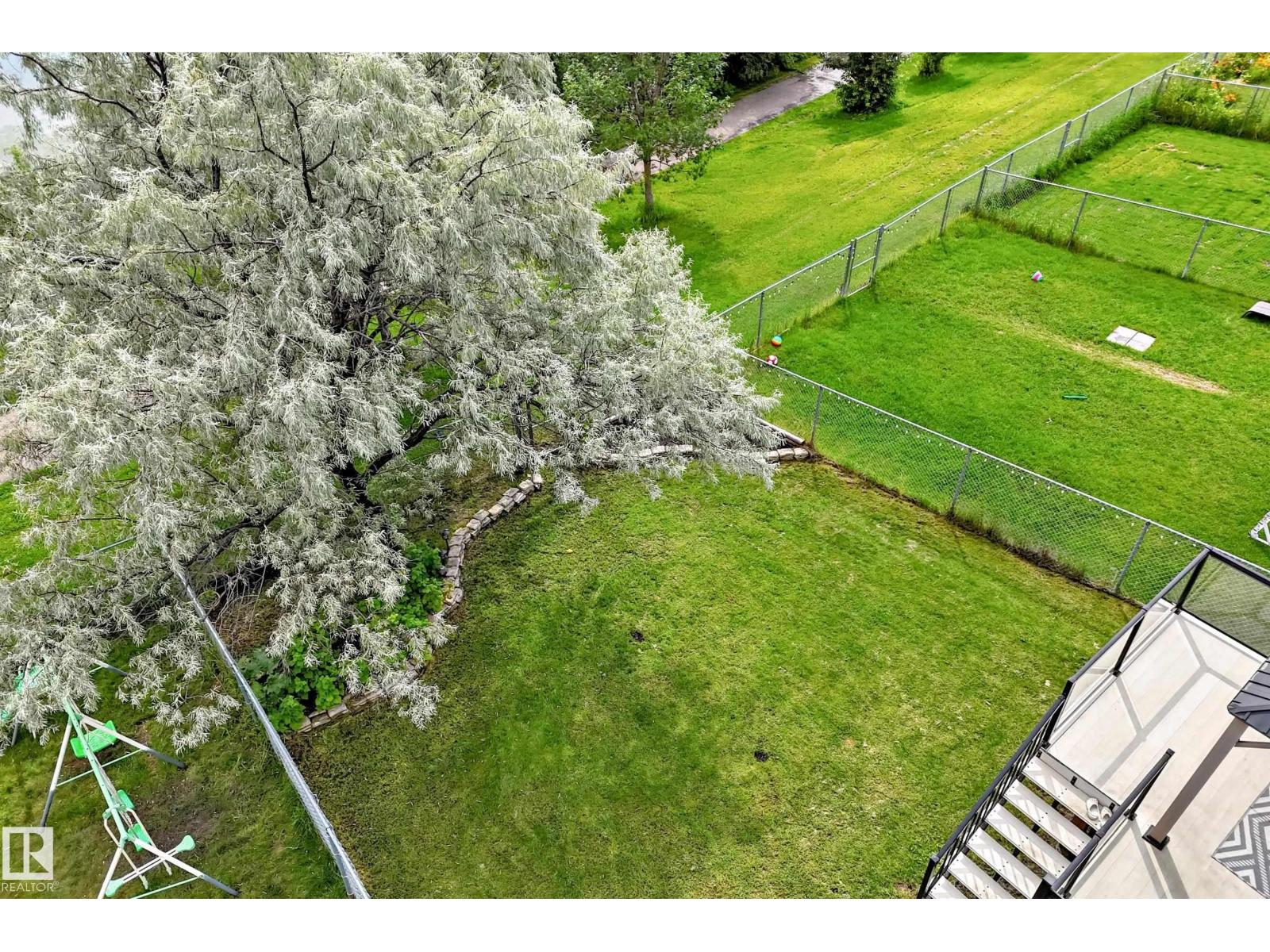 17803 89 ST NW - 39
