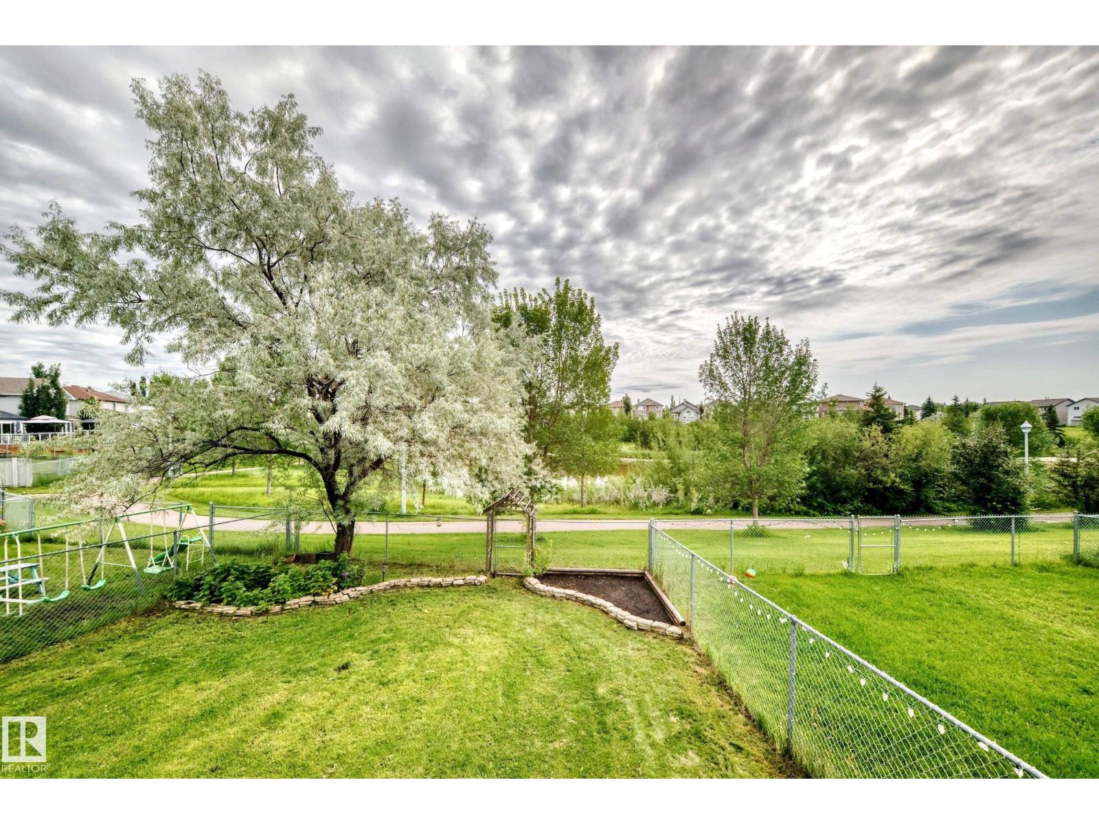 17803 89 ST NW - 34