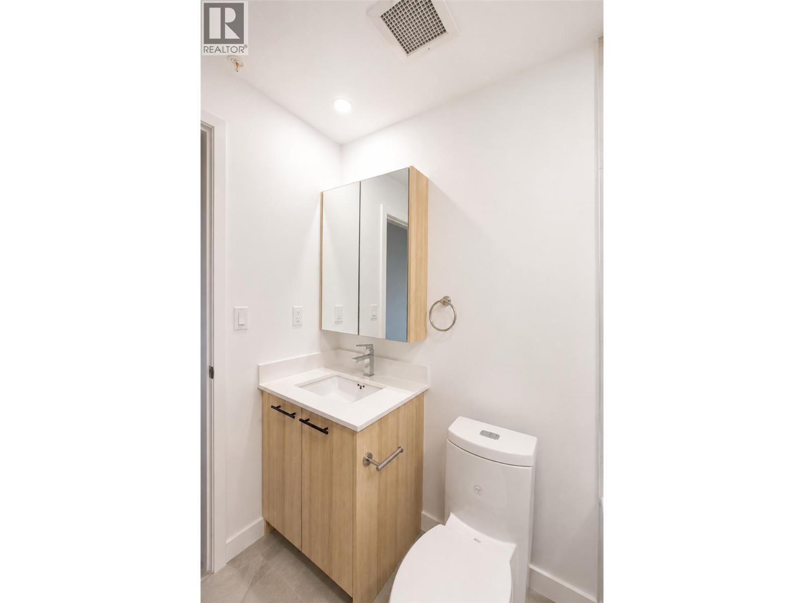 409 1380 Pridham Avenue, Kelowna