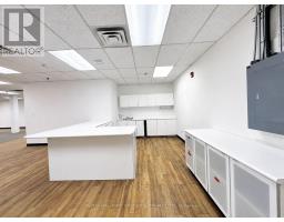 1&3 - 126 Commercial Avenue, Ajax, ON L1S2H5 Photo 9