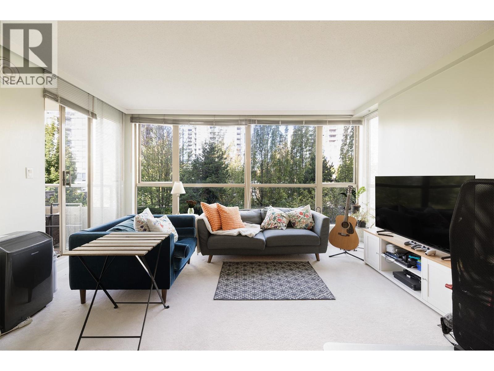 502 8238 SABA ROAD