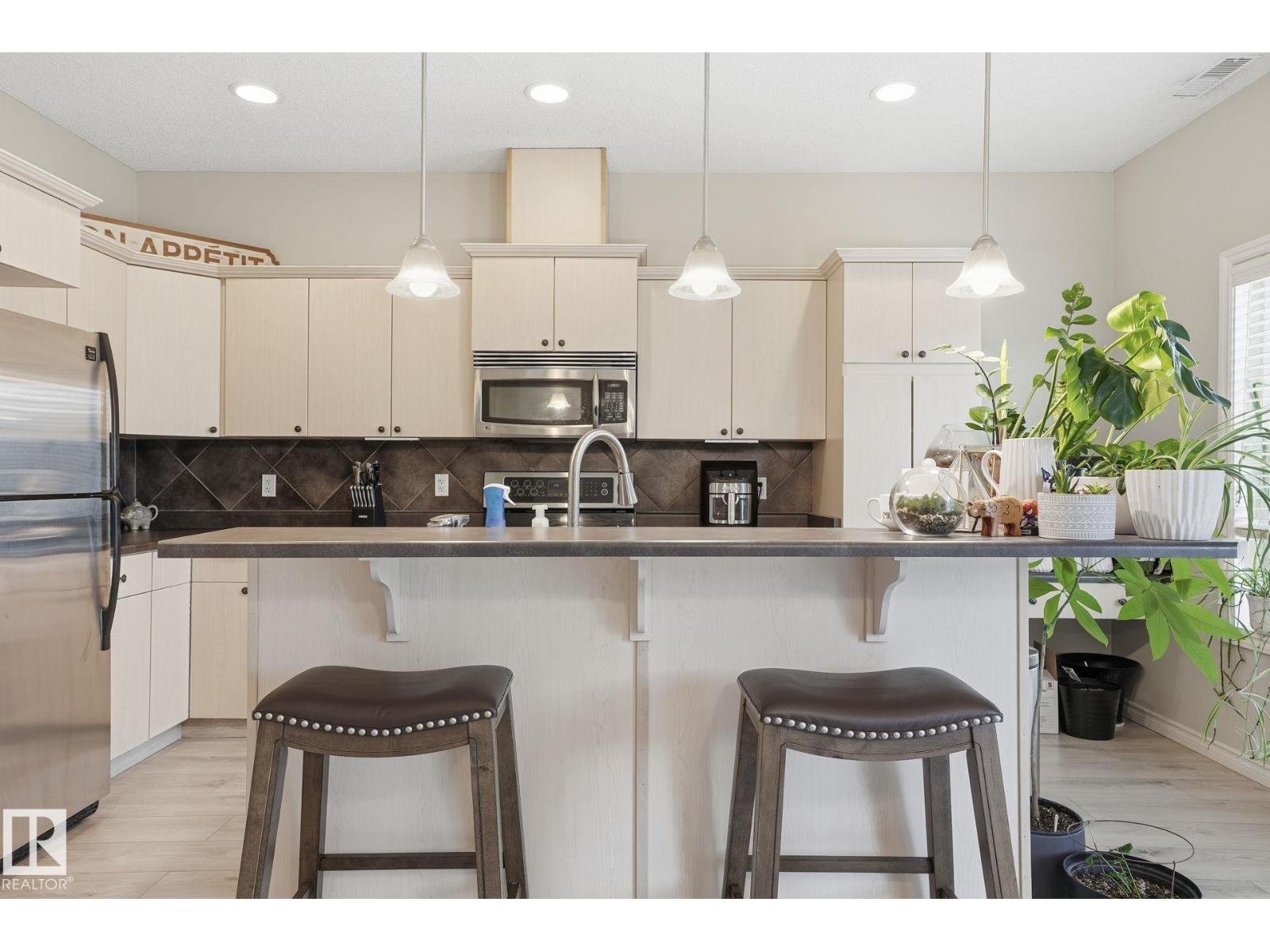 #52 13825 155 AV NW - 9