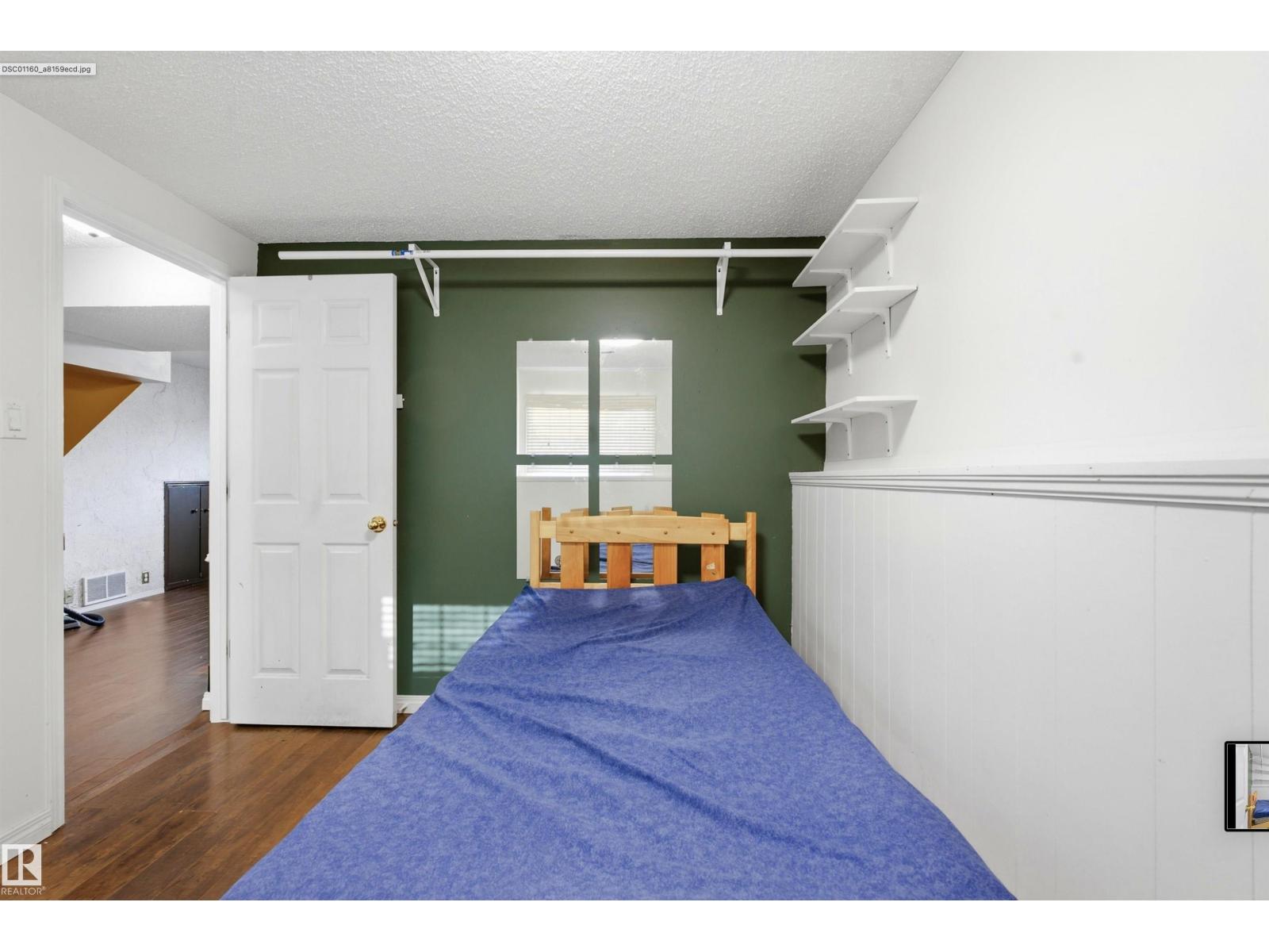 13604 90A ST NW - 10