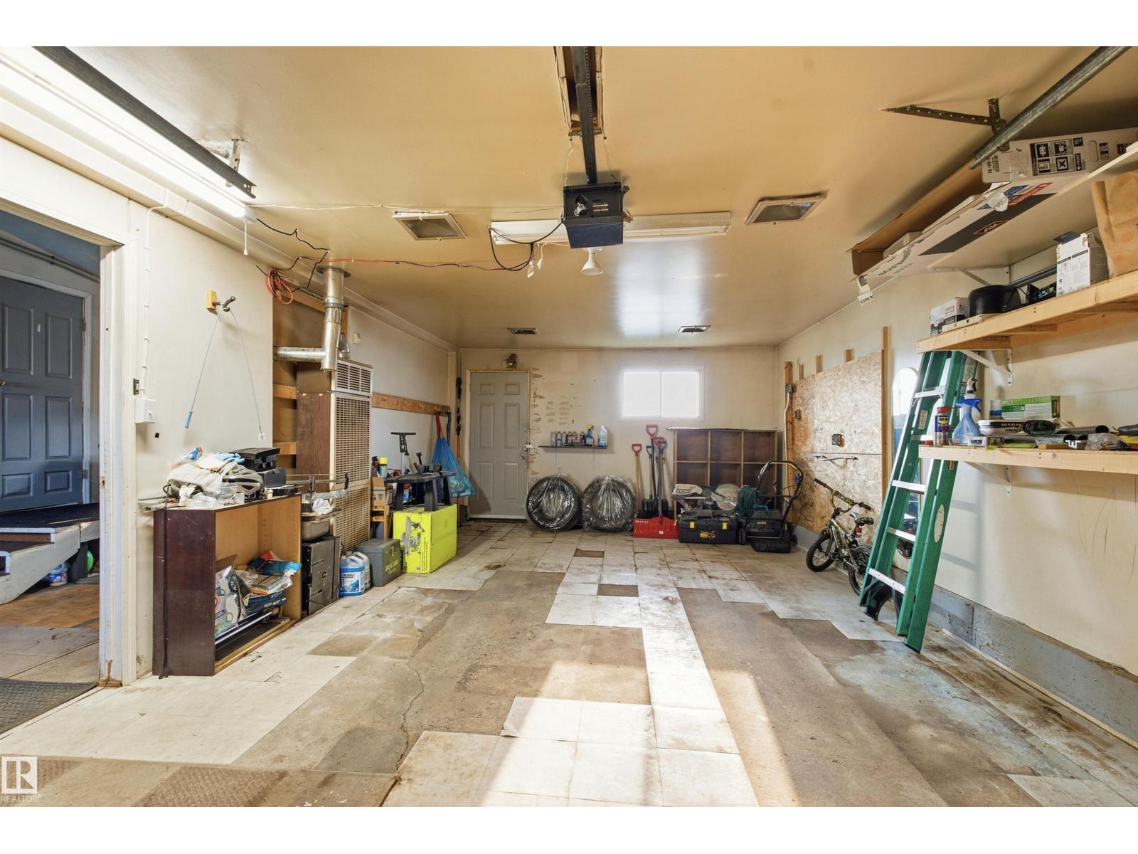 13604 90A ST NW - 26