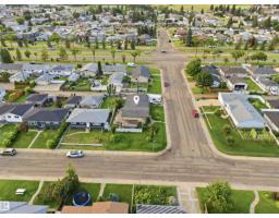 13604 90a St Nw, Edmonton, AB T5E3N8 Photo 30