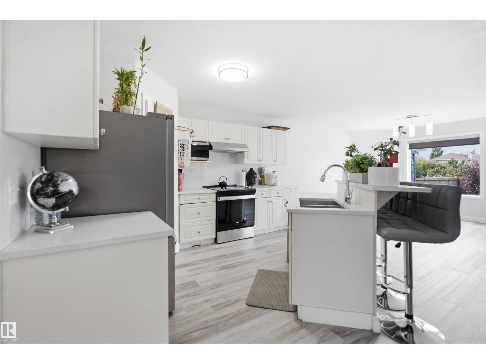 714 87 Street SW - 13