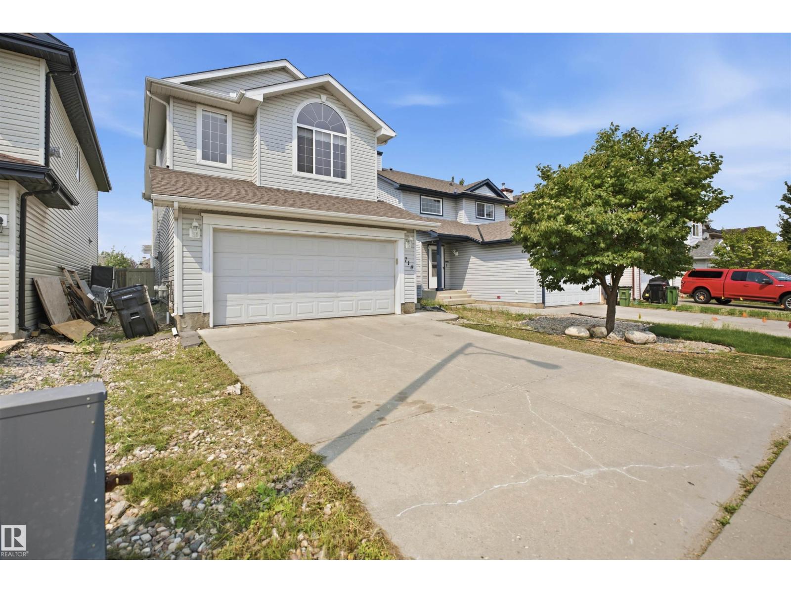 714 87 Street SW - 53