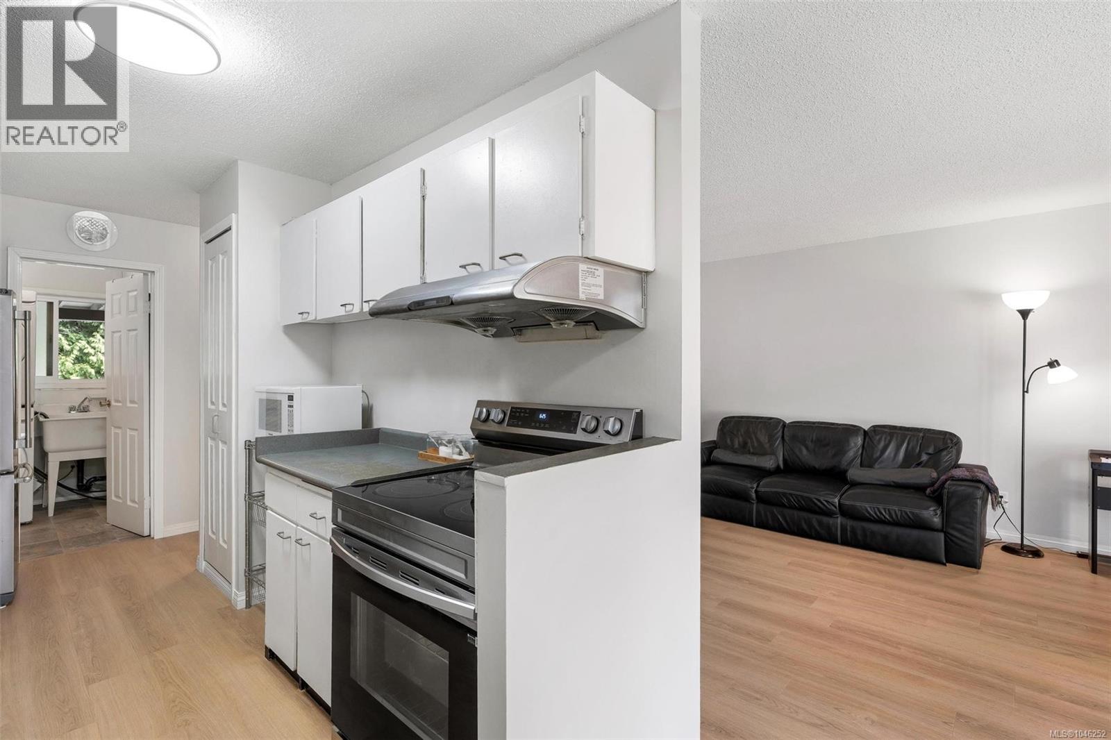 #18 1701 McKenzie Ave - Image 11