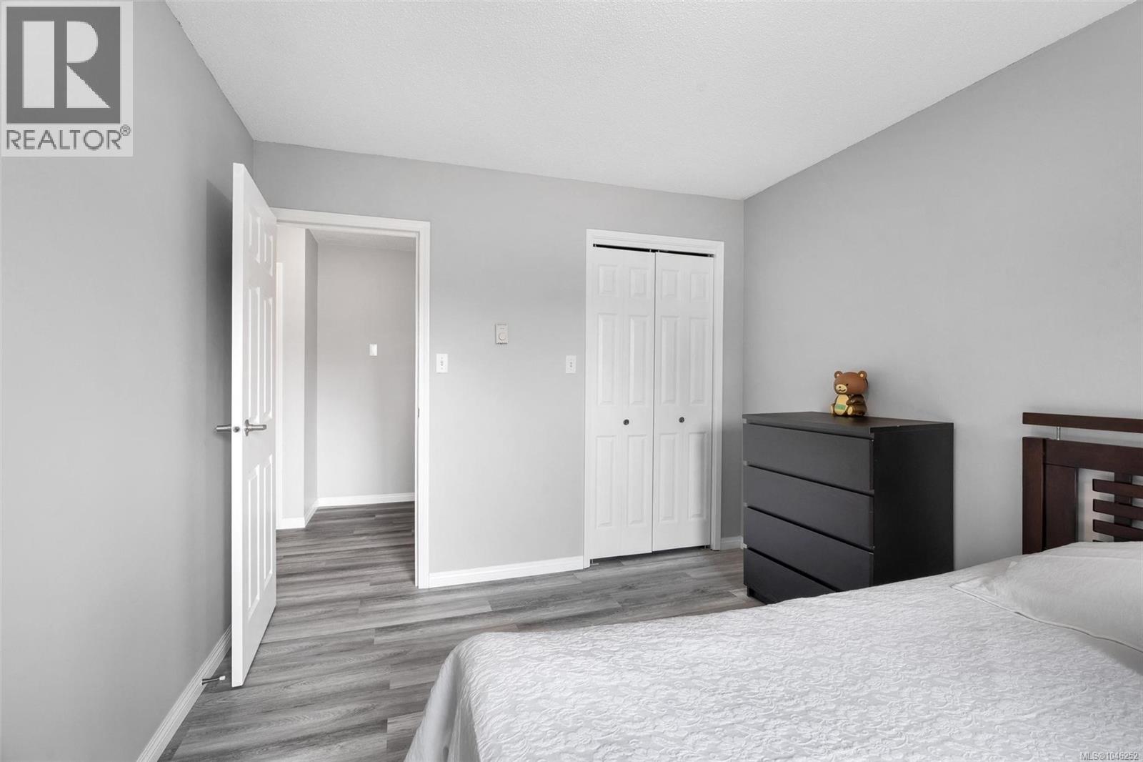 #18 1701 McKenzie Ave - Image 29
